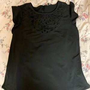 BLACK DESIGN SHIRT